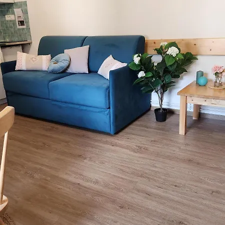 Bruyere, 2 A 5 Personnes Avec Salle De Jeux Et Dans La アパート